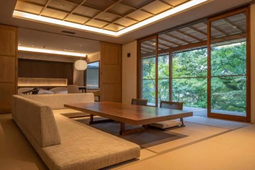 Coin salon dans l'établissement Jinya Ryokan