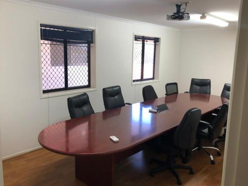 Kawasan bisnes dan/atau bilik persidangan di Happy Jacks Cabins and Offices