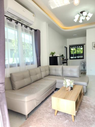 Posezení v ubytování X2 pool villa ใกล้สนามบินขอนแก่น