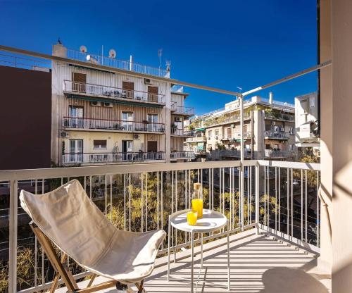 Spacious 2BR in Koukaki l Balcony l Near Acropolis