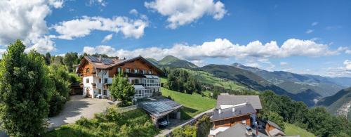 Gambar di galeri bagi Residence Rastbichl - Apartments & Indoor-Pool di Maranza