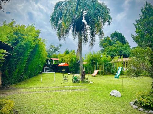 Φωτογραφία από το άλμπουμ του Cabaña Slim con arroyo a orillas de Orizaba σε Ixhuatlancillo