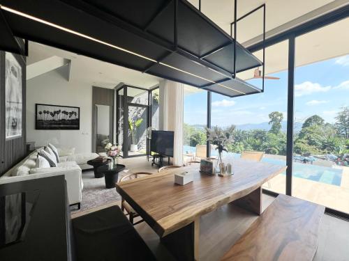 Bazén v ubytování AKRA Collection Layan - Hideaway Villas nebo v jeho okolí