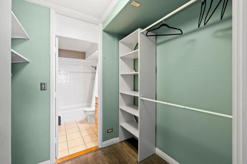 Koupelna v ubytování Ilikai Marina 1 Bedroom