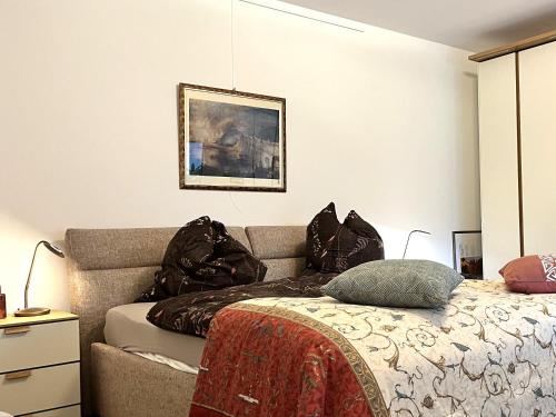 Ένα ή περισσότερα κρεβάτια σε δωμάτιο στο Fereienwohnung "Domblick" Luxuswohnung in Lübeck