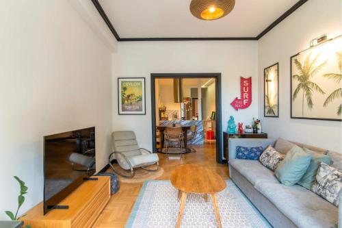 Stylish 1BR in Kolonaki l Dedicated Workspace