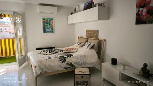 Postel nebo postele na pokoji v ubytování Petit Nid douillet 50 m de la plage