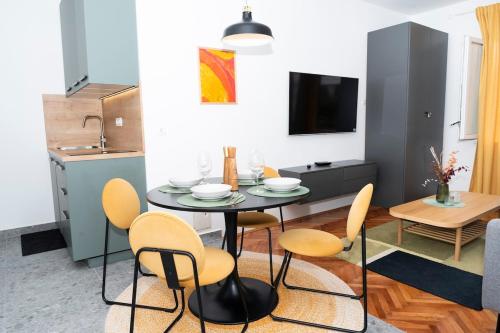 Charming flat with comfy terrace,3001