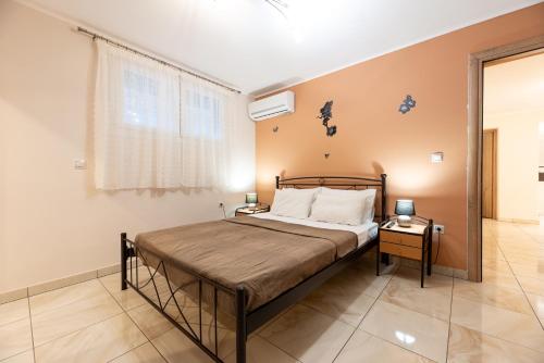 Litsa Galaxy Apartment Near Athens Airport