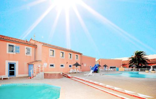 Lovely Home In Le Barcarès With Sauna