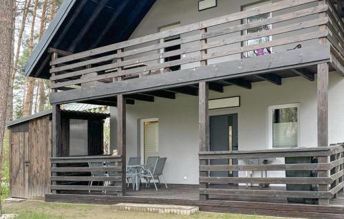 4 Bedroom Gorgeous Home In Ostroda