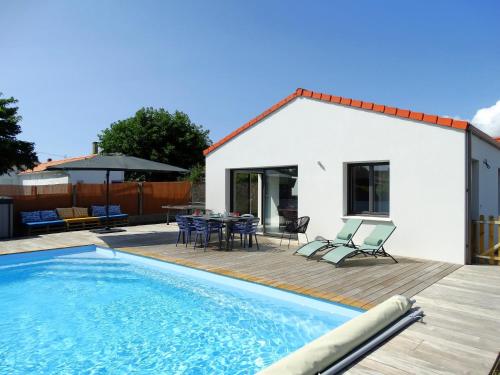 Maison 6 avec piscine chauffée à St-Hilaire