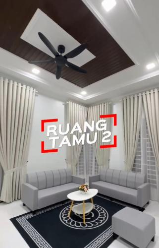 Ruang duduk di Singgah Tamu Al Amin
