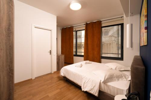 Athens Center luxury Suites 3