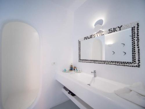 Koupelna v ubytování Majestic Sky Luxury Suites
