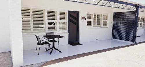 Μπαλκόνι ή βεράντα στο Inviting Stay Close to Rockingham and Palm Beach - Hosted by Canstay