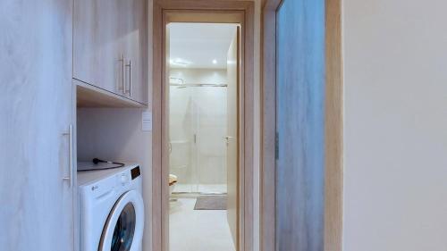 A modern and bright apartment in Kolonaki