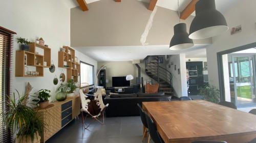 3 bedroom villa with pool