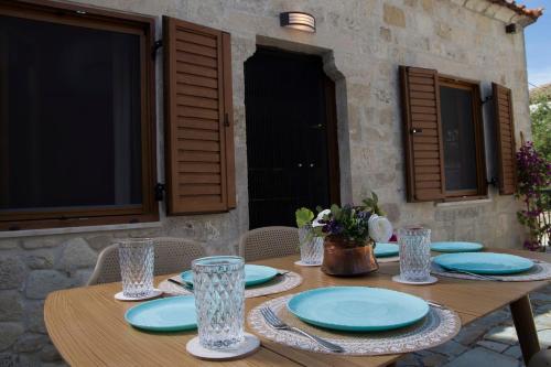 Cozy Stone House Petrino