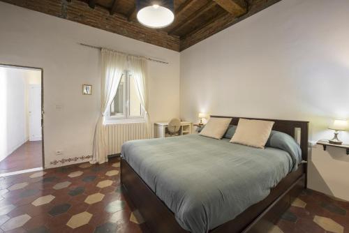 Oltrarno Classic by MMega