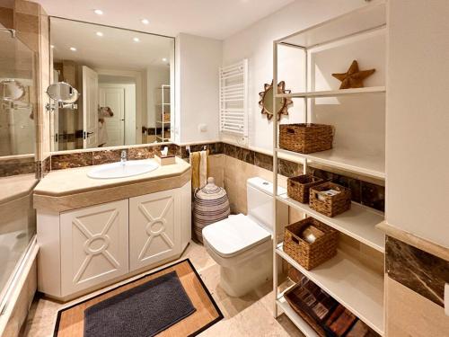 Stunning 2 Bedroom Apartment at Greenlife Marbella!