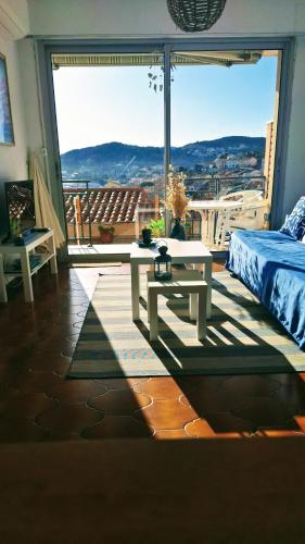 T2 belle terrasse avec vue sur mer