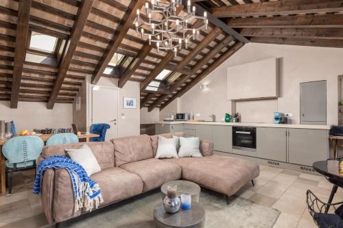 Dapur atau dapur kecil di Natascha's Beachfront Apartments