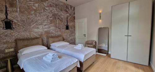 Luxury Nobile Apartment with private parking
