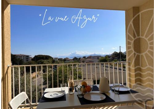 Appartement vue mer et montagnes