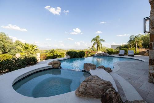 Πισίνα στο ή κοντά στο North Scottsdale on 144th