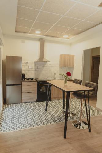 Η κουζίνα ή μικρή κουζίνα στο Bellevall hotel