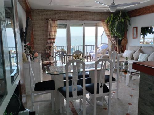 Inviting Apartment in Fuengirola - 100 m² with sea view