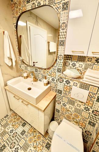 Bilik mandi di Apartament Alexandru Saturn