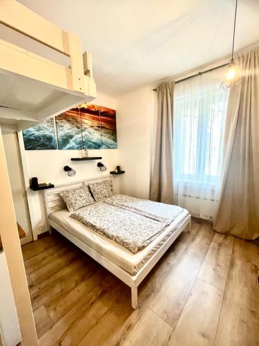 Liberty Bridge Zenta