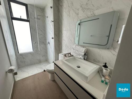 Ein Badezimmer in der Unterkunft Grand O living