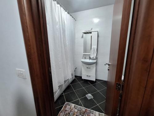 Ένα μπάνιο στο Urban Apartment