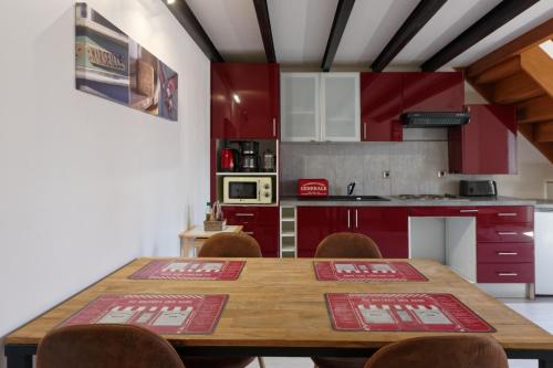 Magnifique Duplex Climatisé Centre-ville Réformé Canebière