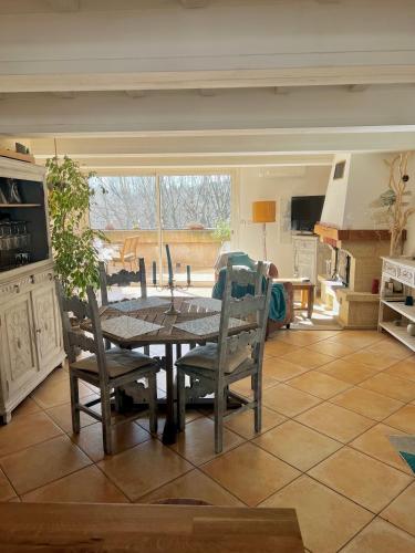 Jolie maison chaleureuse