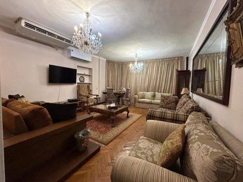 Heliopolis Apartment, next to City Stars