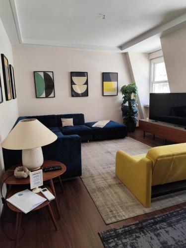 City Center Apt with Elevator Your Office inLisbon