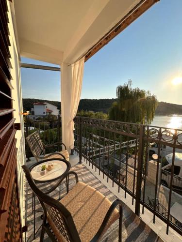 Μπαλκόνι ή βεράντα στο ''ROOM 1 - breakfast included''