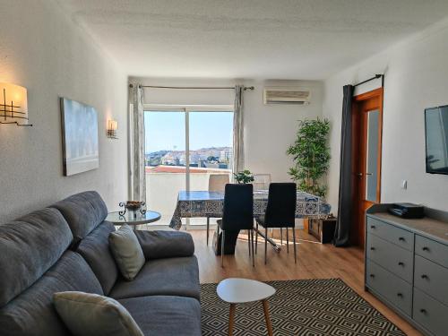 Apartamento Oura com piscina e vista mar