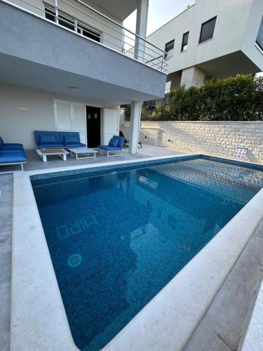 VILLA PALAVRA - Apartments With Amazing Sea Views and Heated Pool