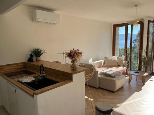Χώρος καθιστικού στο Charmant appartement T2 hypercentre à Ajaccio
