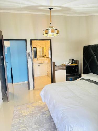 Dapur atau dapur kecil di The Holiday House Harties