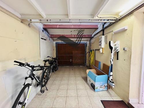 Jízda na kole v ubytování Gîte des Claires - Avec piscine creusée privative, aux portes de l'Île d'Oléron nebo okolí