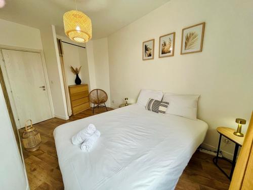 Photo de la galerie de l'établissement Comme à la maison avec terrasse, à Bourgoin-Jallieu