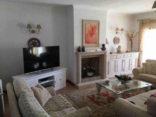 Praia da Luz Villa 3 Bedroom Exclusive Villa 5 Star Private Heated Pool
