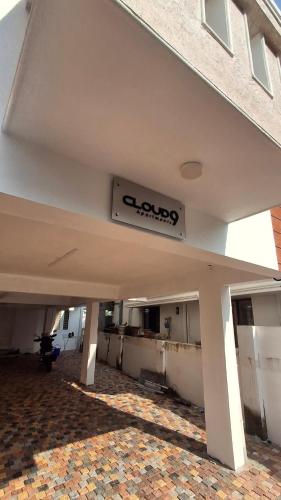 Edificio en el que se encuentra el apartamento