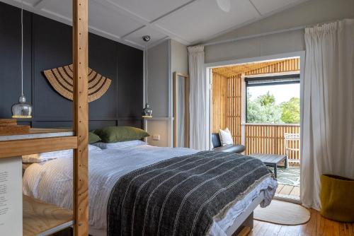 Little Oneroa Beach Studio